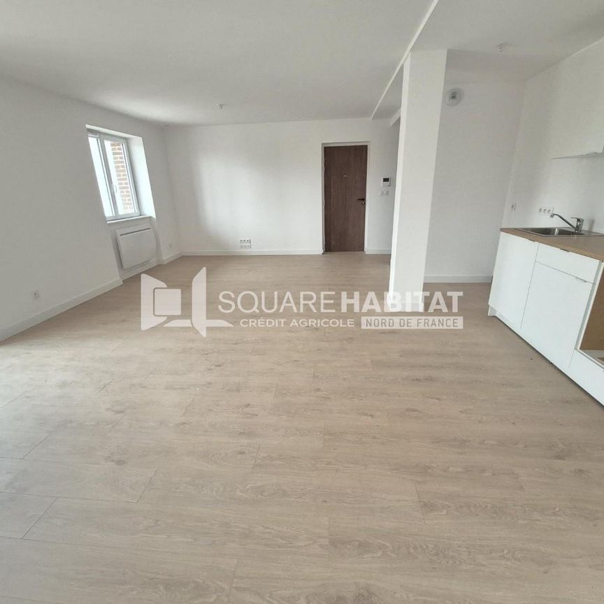Location Appartement 4 pièces 79m² CAMBRAI 59400 - Photo 1