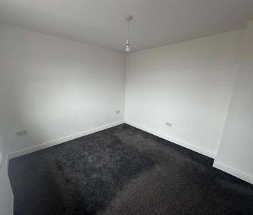 Wardle Crescent, Keighley, BD21 - Photo 3