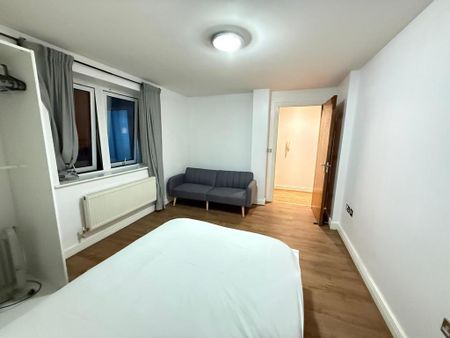 2 bedroom flat to rent - Photo 5