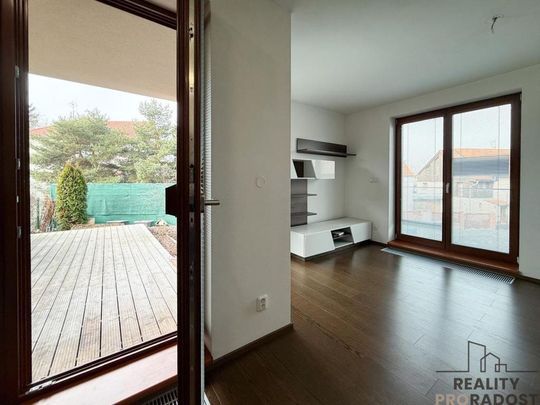 Pronájem bytu 2+kk 49 m2 - Fotografie 1