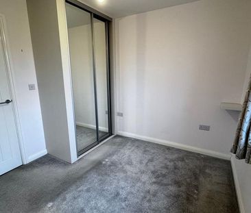 2 bedroom semi-detached house to rent - Photo 6