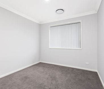 Spacious Family Home - Photo 2