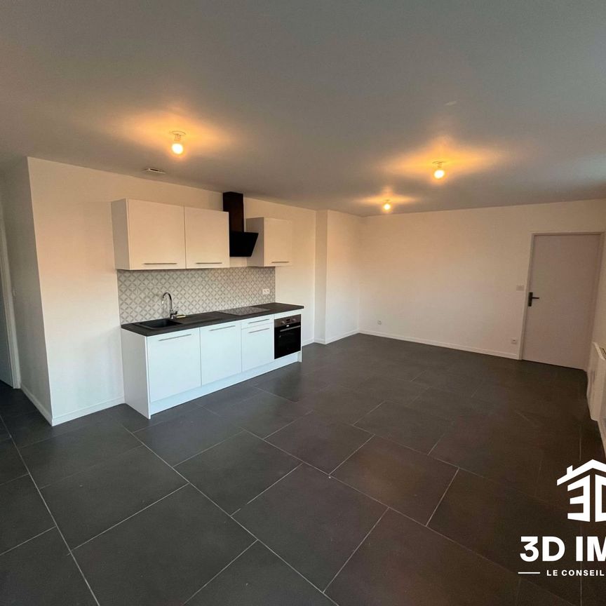 Location Appartement 3 pièces 55m² AVESNES SUR HELPE 59440 - Photo 1