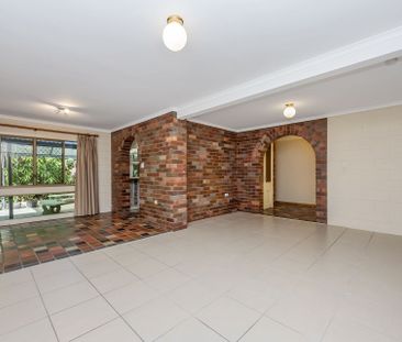 55 Illuta Street, Rasmussen. - Photo 4