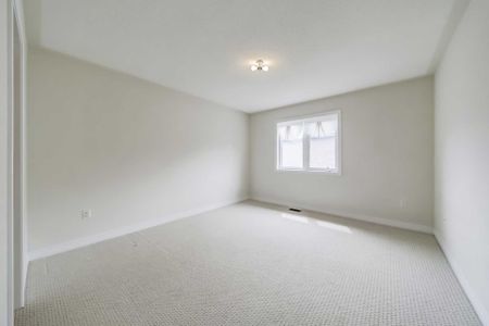 For Lease - 2 Bowkett Drive, Richmond Hill, Ontario - Photo 5