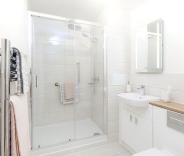 1 bedroom retirement property to rent - Photo 6