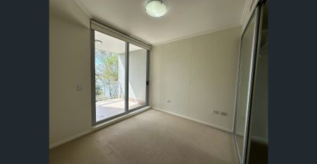 Serene Riverside Living | Spacious 1-Bed + Study Apartment in Prime Rhodes - Photo 5