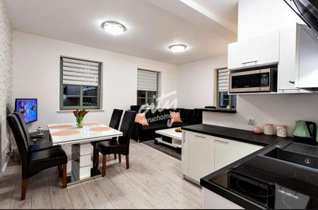 Na wynajem 2 atrakcyjne mieszkania-Stare Miasto - Zdjęcie 2