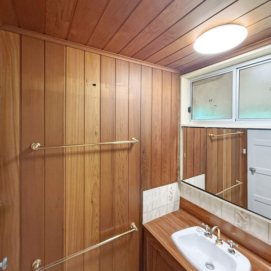 21 Koornalla St, Newborough, Vic 3825 - Photo 1