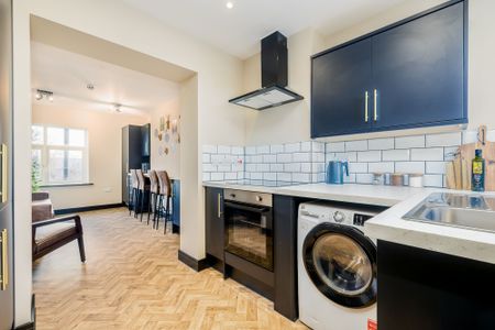 Crown House, Nuneaton, CV11 4BX - Photo 5