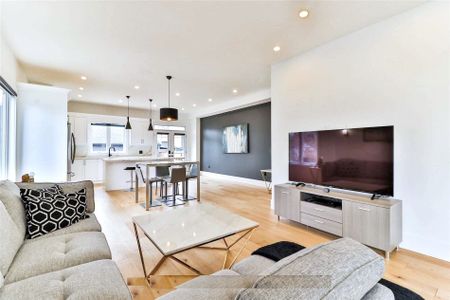 For Lease - 235 Lambton Avenue, Toronto, Ontario - Photo 2