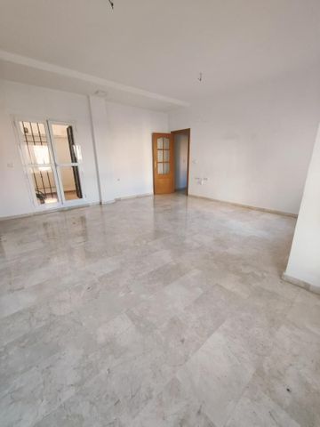 Piso de alquiler en Calle San Millán, 10, El Ejido - Photo 2