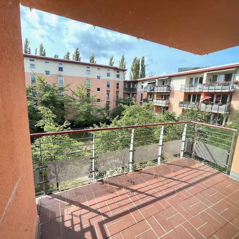 WBS mit besonderem Wohnbedarf - 3 Zimmer Wohnung mit Balkon und Loggia! - Foto 1