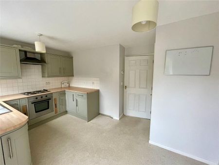 2 bedroom end of terrace house to rent - Photo 4