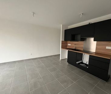 Location Appartement 3 pièces 56m² - Photo 3