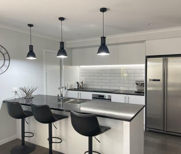 Executive Four Bedrooms in Papamoa - Papamoa - Photo 1