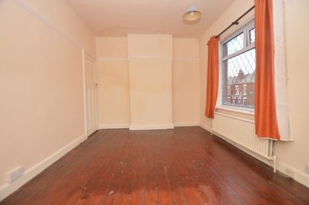 2 Bedroom Terraced House - Photo 4