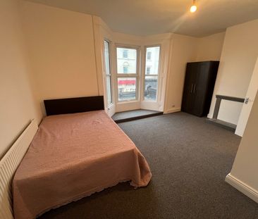 Room in a Shared Flat, Myddleton Road, N22 - Photo 4