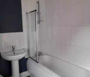 2 bedroom property to rent in Hartlepool - Photo 4