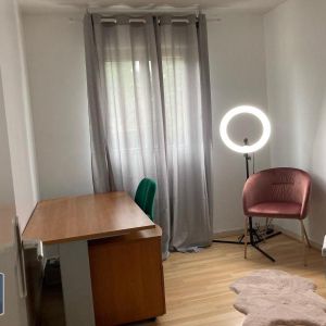 Location Maison 4 pièces 81m² BRESSOLS 82710 - Photo 2