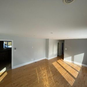 Maison à Louer – Bord de l’Eau – 4 Chambres & 2 Salles de Bain – Libre Immédiatement - Photo 2