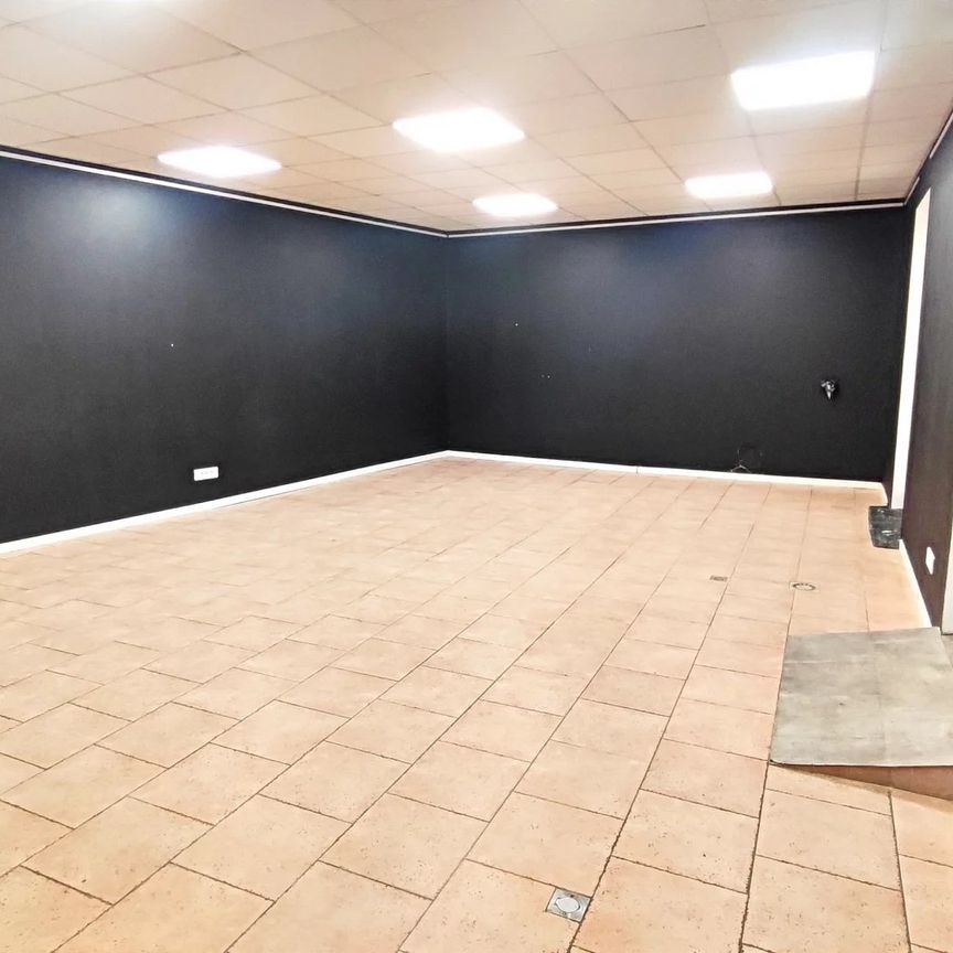 A LOUER LOCAL COMMERCIAL 150 M² - NICE LIBERATION - Photo 1