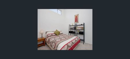 LARGE 2 Bed Apartment Just off James Street - Photo 4