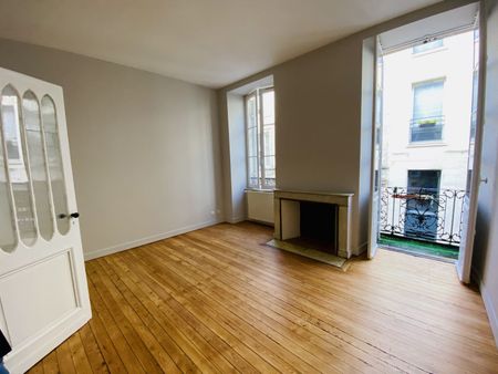 BORDEAUX SAINT MICHEL - 1 CHAMBRE – BALCON - 1000 € CC - Photo 3