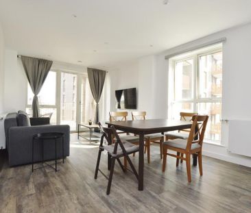 2 bedroom flat to rent - Photo 2