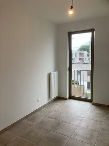 Nieuwbouwappartement met 3slk. te huur nabij UZ Gent - Photo 2