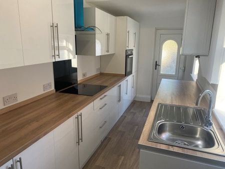 Hillbark Road, Frankby - Photo 4