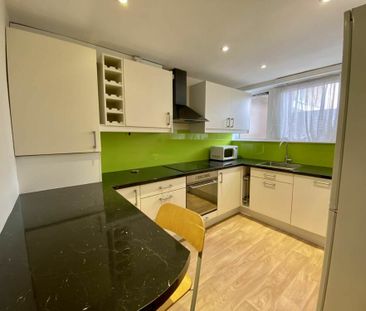 Flat to rent in East Road, Amblecote House East Road, Cambridge, CB... - Photo 4