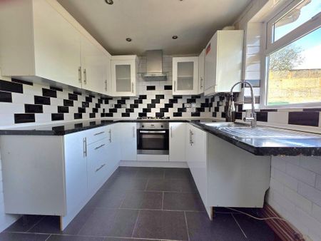 5 bedroom terraced house to rent - Photo 5