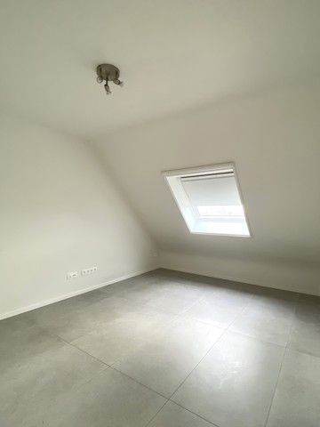 Modern dakappartement gelegen in het centrum - Photo 2