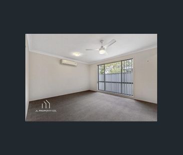 Short Walk to Beach & Local Cafes - Photo 2