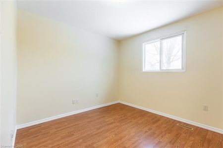 For Lease - 16 Garrow Drive Unit# 1, Hamilton, Ontario - Photo 4