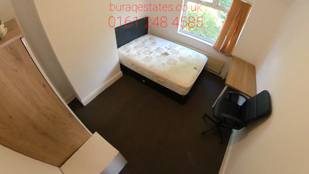 4 bedroom semi-detached house to rent - Photo 3