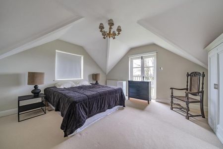 5 bedroom detached house to rent - Photo 3