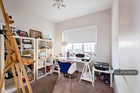 6 bedroom semi-detached house to rent - Photo 5