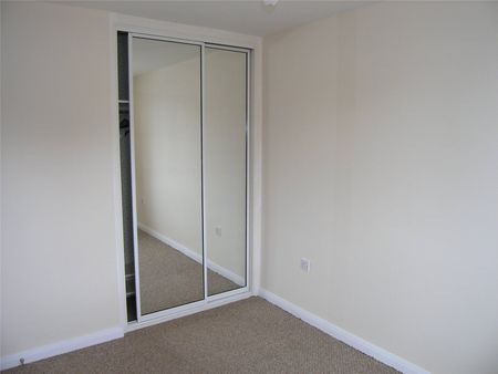 Arlington Close, Bridgwater, TA6 - Photo 2