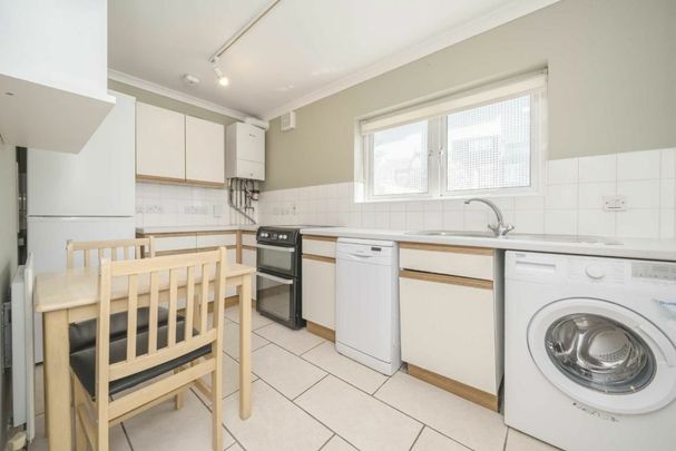 Shilling Place, W7, London - Photo 1