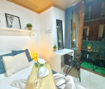 Calle de Hortaleza, Madrid, Community of Madrid 28004 - Photo 2