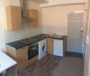 Studio to rent - Photo 5