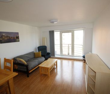 2 Bed Flat, Royal Plaza, S1 - Photo 3