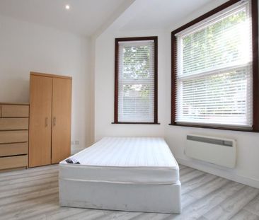 Studio to rent - Photo 6