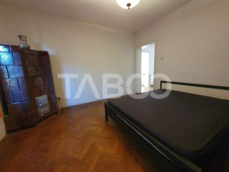 Casa de inchiriat cu 4 camere renovata in 2025 gradina si be - Fotografie 3