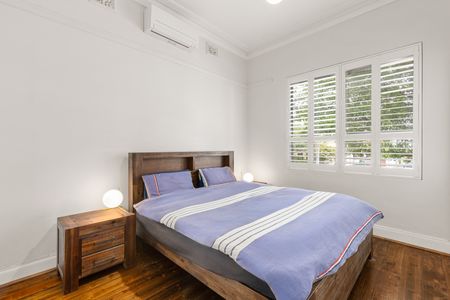 3 Rusden St, Elsternwick - Photo 2