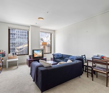 Prime St Kilda Road Location - Move-In Ready Apartment - Photo 1