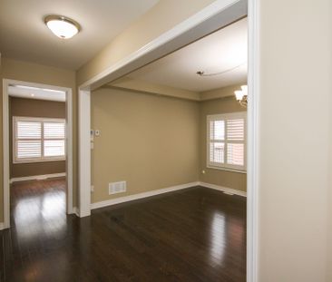 For Lease - 30 Forsyth Crescent, Springwater, Ontario - Photo 5