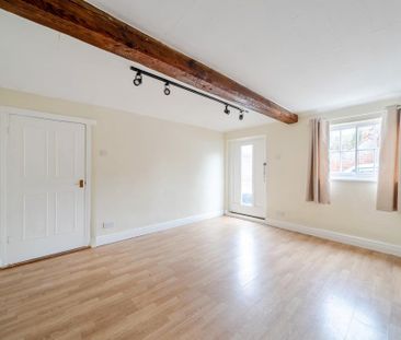 3 bedroom end of terrace house to rent - Photo 5